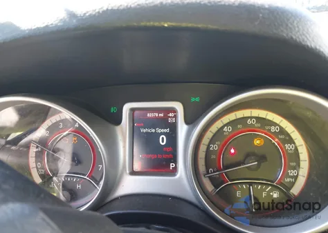 2015 Dodge Journey Sxt z USA, uszkodzony, nr VIN 3C4PDDBGXFT596816